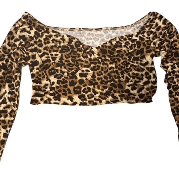 SHEIN Curve Leopard Print Long Sleeve Crop Top Size 1XL - Picture 1 of 4